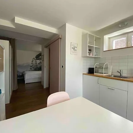 Chaleureux Studio Entre Neuchatel Et Bienne Le Landeron Exterior photo